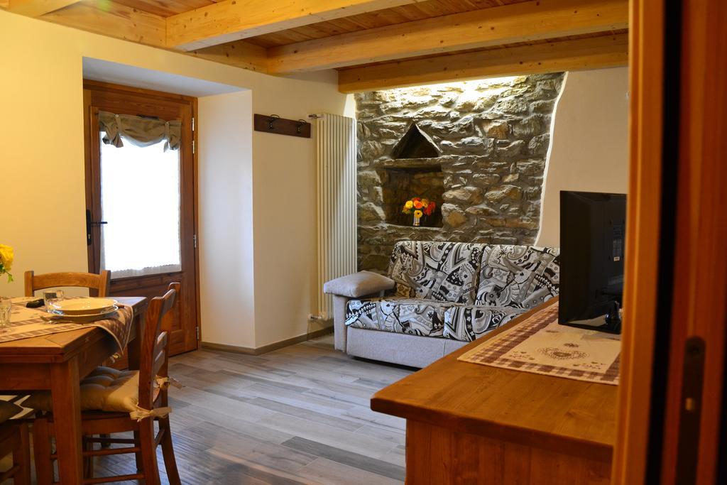 Lo Coppa Fen Apartment Aosta Room photo